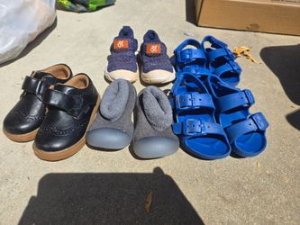 Baby shoes size 5-6