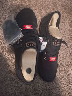 $50 Sketchers Bobs (wide foot size 7.5)