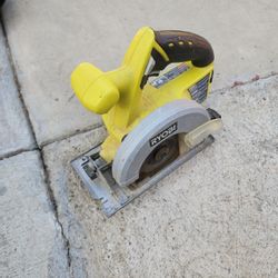 Ryobi Saw
