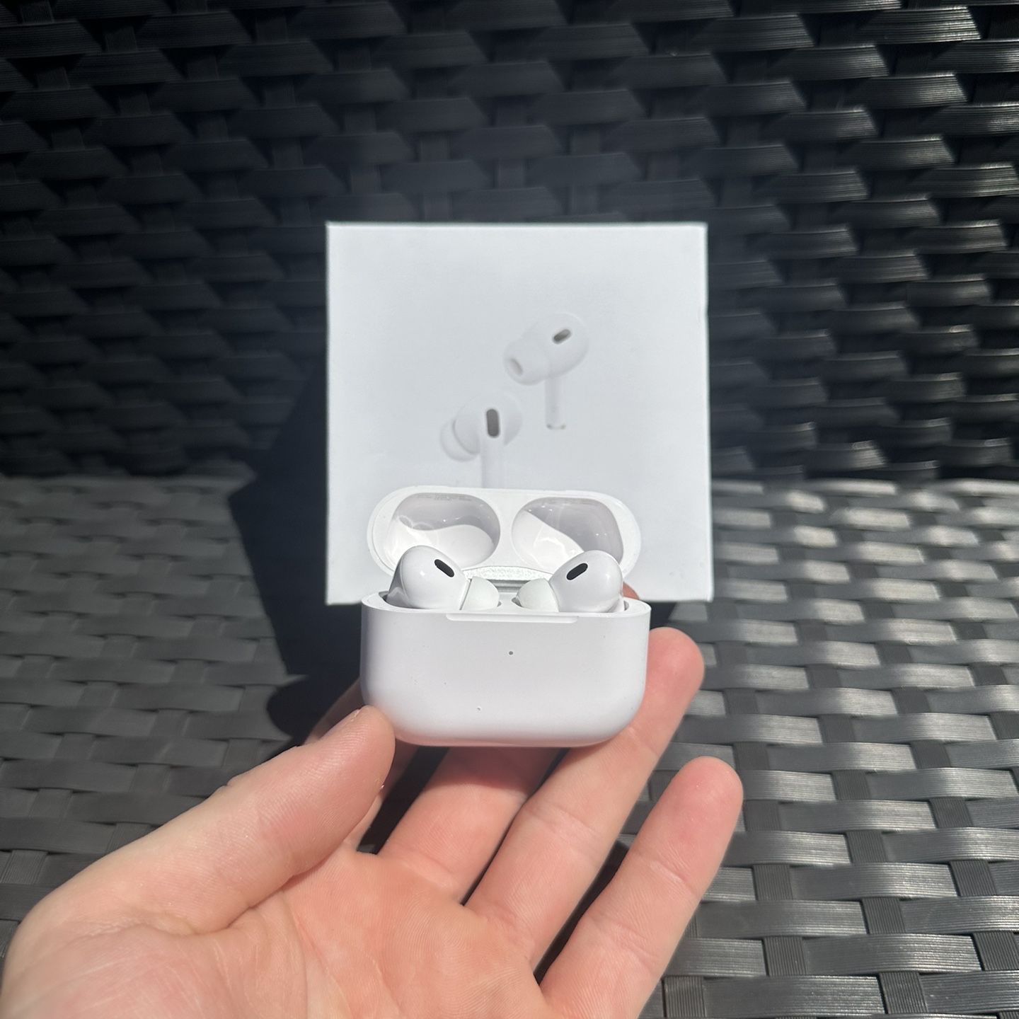 AirPod gen 2