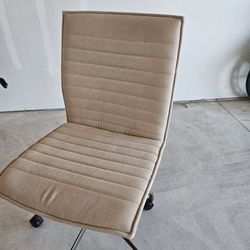 Brand new office chair from Nebraska Furniture 