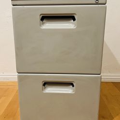Metal Filing Cabinet With Hanging Folders