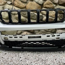 ✅ 2021 2022 2023 2024 JEEP GRAND CHEROKEE  FRONT BUMPER SILVER ORIGINAL + UPPER GRILLE + LOWER VALANCE + LOWER GRILLES