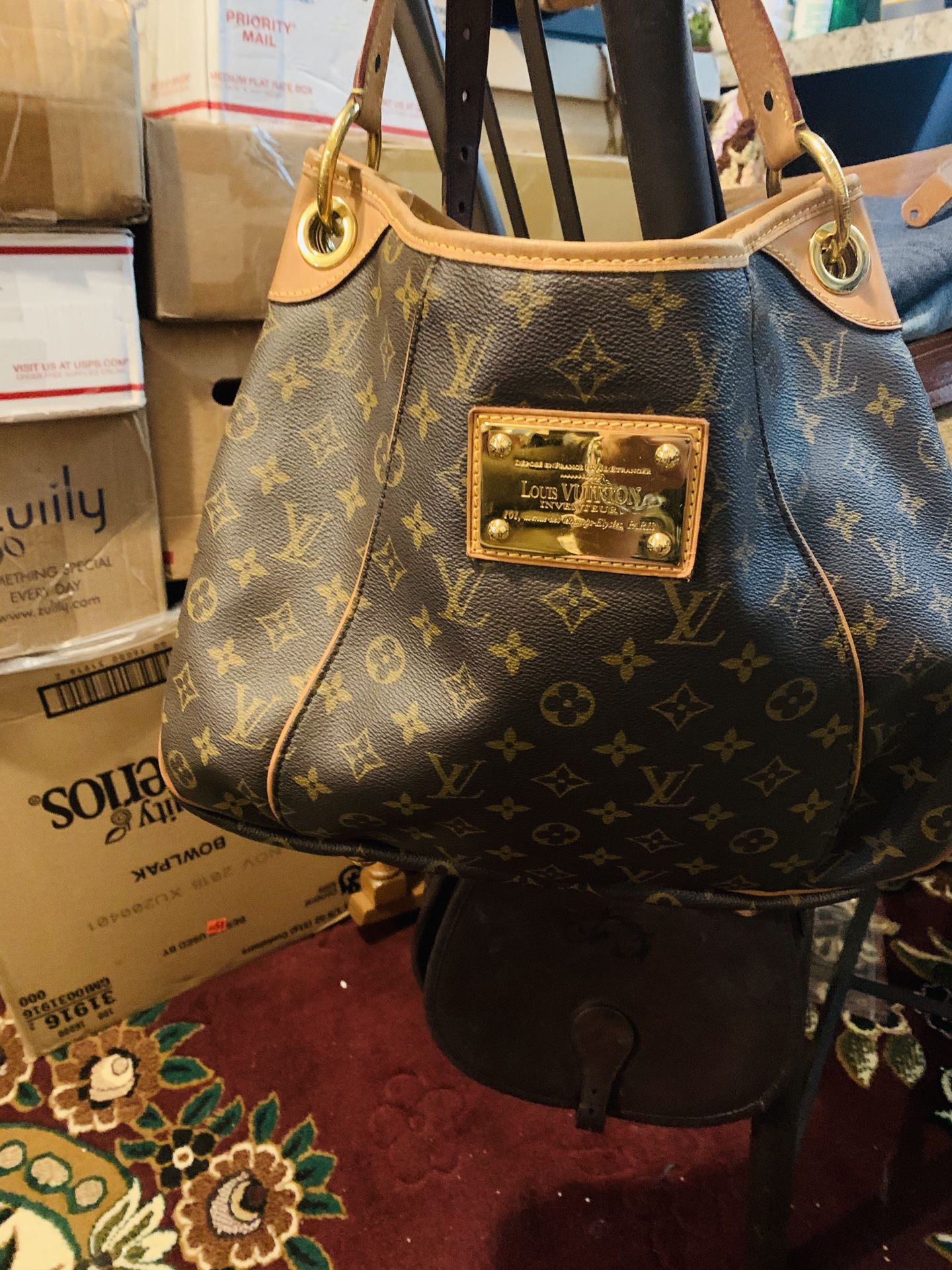 Louis Vuitton galleria pm bag