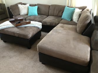 Sectional w matching ottoman