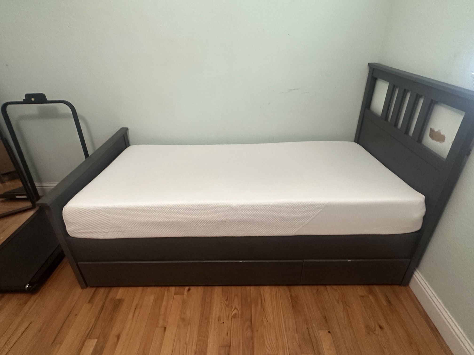 Twin bed frame