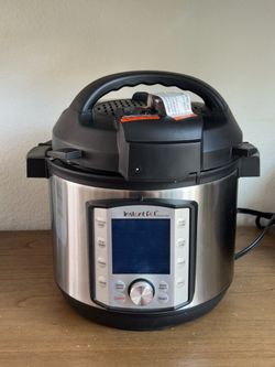 NEW Instant Pot Duo Evo Plus 6 - $130 retail