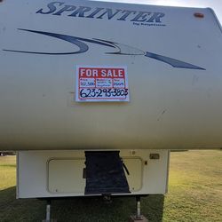 2004 Sprinter 5th Wheel By Keystone