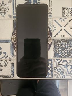 Motorola Moto Razr+ 2025 Pantone Mocha Mousse