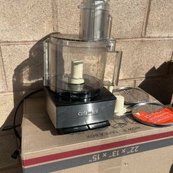 Cuisinart Professional 14 Cup Food Processor Never Used 