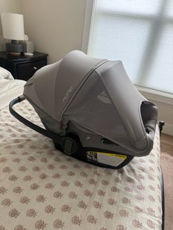 Nuna Pipa RX infant car seat with RELX base