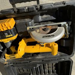 For Sale Drill And Saw De Walt 18volts Missing The Charger 