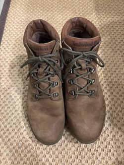 Timberland Brown Leather Hiker Boots Mens 9.5 - lightly used!!!