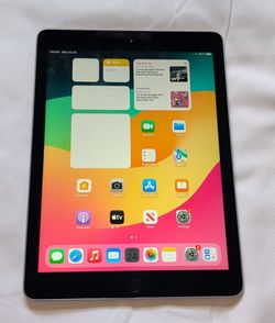 NICE APPLE iPad 6 6TH GEN 32GB WIFI iOS17
