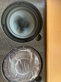 Mrmusicman carbon fiber 6.5 inch speakers /200 watts - $99