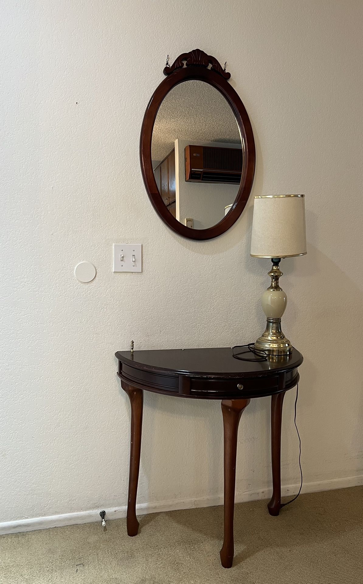 FREE: ENTRY TABLE and MIRROR