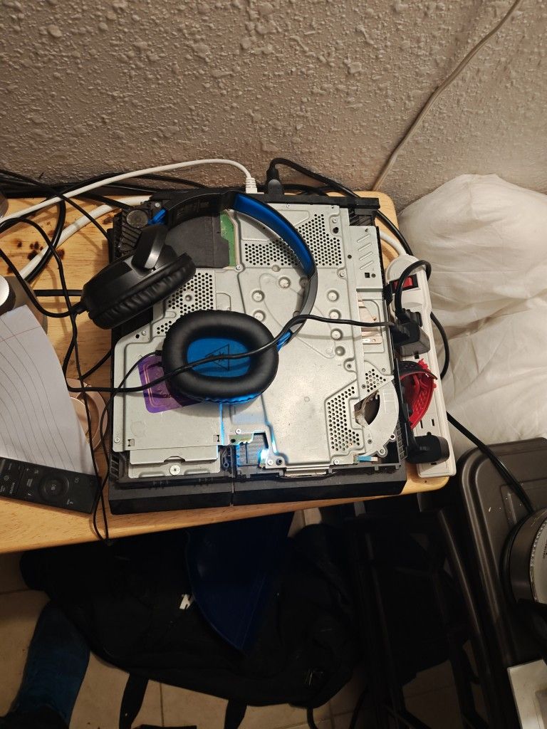 Ps4 And Headphones 
