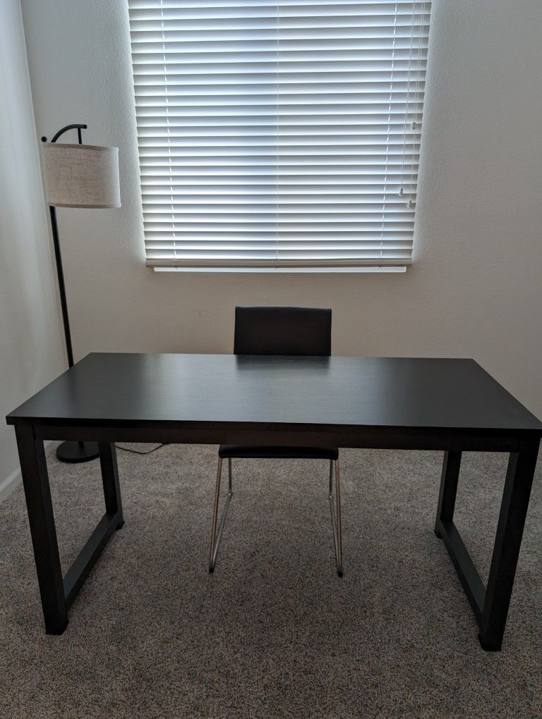 Black Desk/Computer Desk/Office Desk