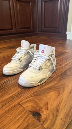 (100% AUTHENTIC) Good Condition Jordan 4 Oreo