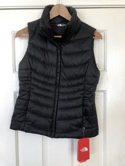 Northface women’s brand new XS puffer vest
