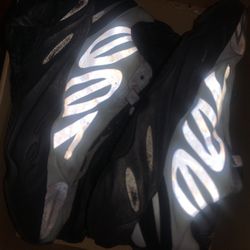Yeezy 700