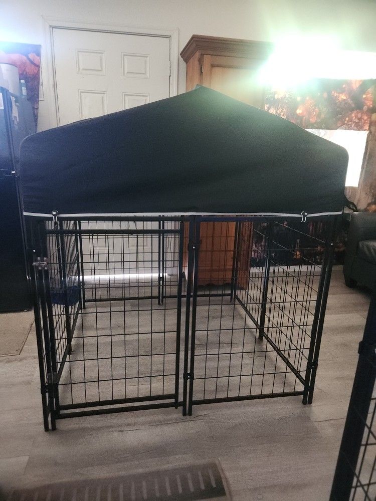 Dog Pen, Dog Kennel, Dog Run, Indoor / Outdoor