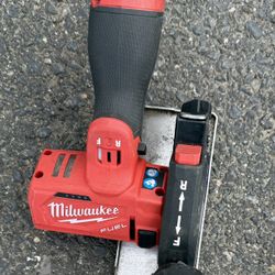 Milwaukee M12 FUEL 12V Lithium-Ion Brushless Cordless 3 in. Cut Off Saw (Tool-Only