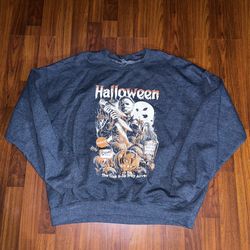 Gildan Heavy Blend Horror Movie Characters Women’s Sweatshirt Size XL