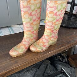 Rain Boots Size 8 Women