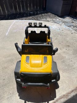 12V Ride-On Jeep – Remote Control + Bluetooth