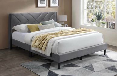 NEW IN BOX Grey Velvet Platform Bed Frame King Size