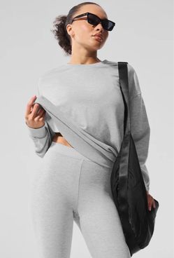Alo Yoga Chill Crew Neck Pullover XS 2-4 Athletic Heather Grey Unisex