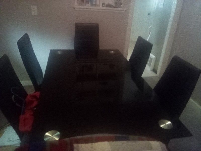 Dinning Room Table