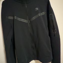 Nike Tech 