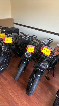 Moped style electric bike Ebike fully assembled