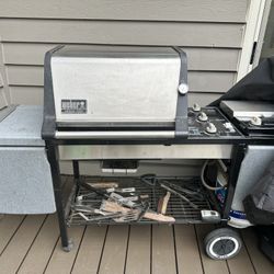 Weber Grill, Genesis gold, Works Good