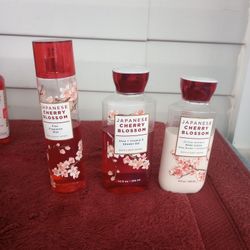 Maui Moisture Lightweight Hydration + Hibiscus Water Shampoo for Daily Moisture