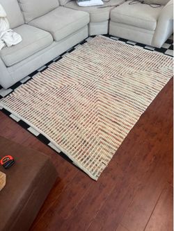 Area rug