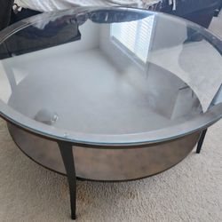 Coffee Table Round Glass Top, 31" Across, Brown Copper Color Metal Structure Indoor And Outdoor Use, Preowned.