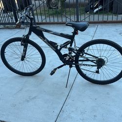 Hyper havoc f5 black with silver