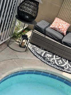 Outdoor patio lounge chair