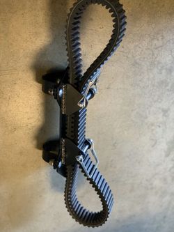 Drive belt holder
