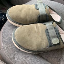 Ugg Slip-ons