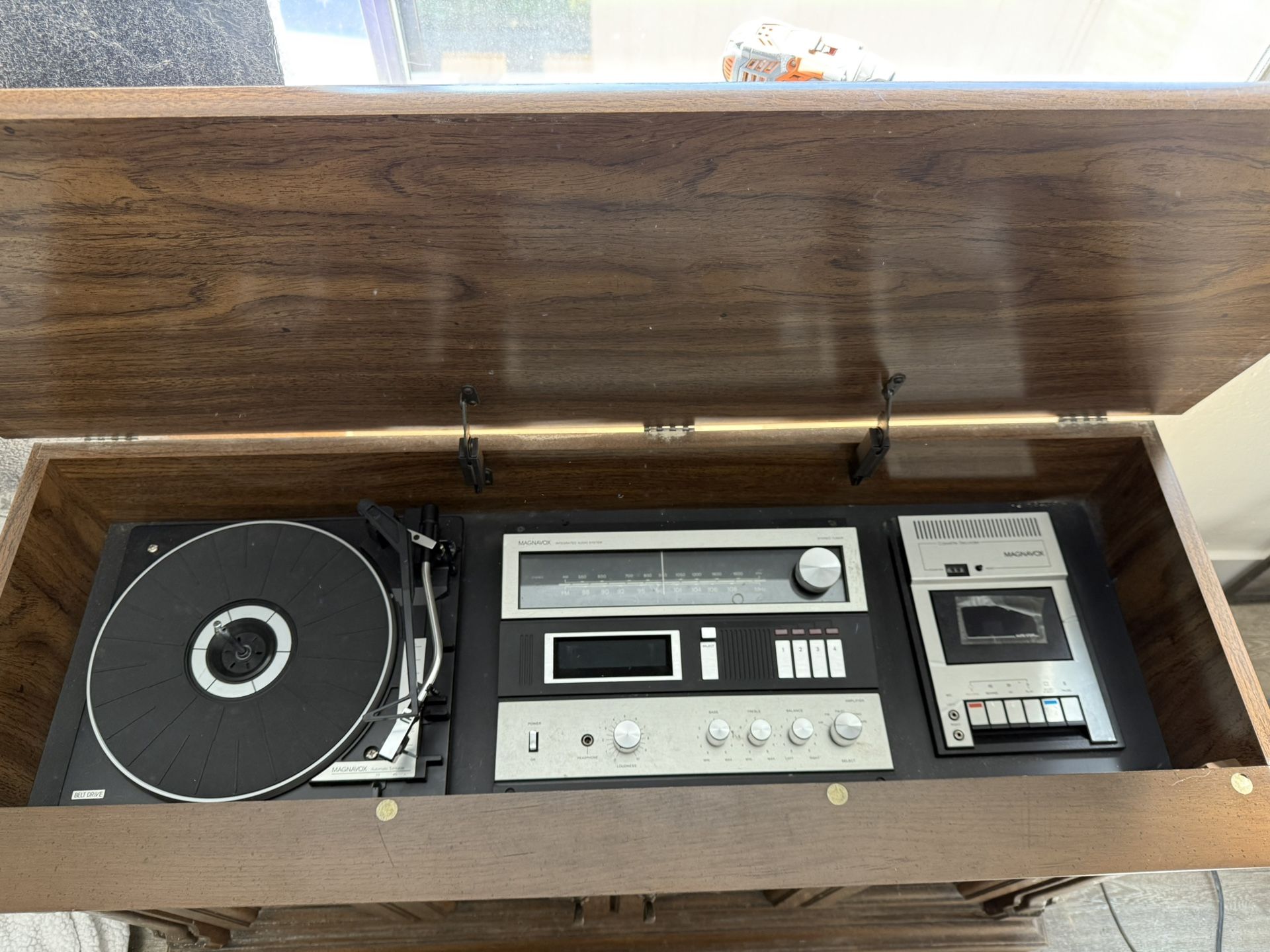Beautiful Magnavox Record/ 8track/ Cassette player
