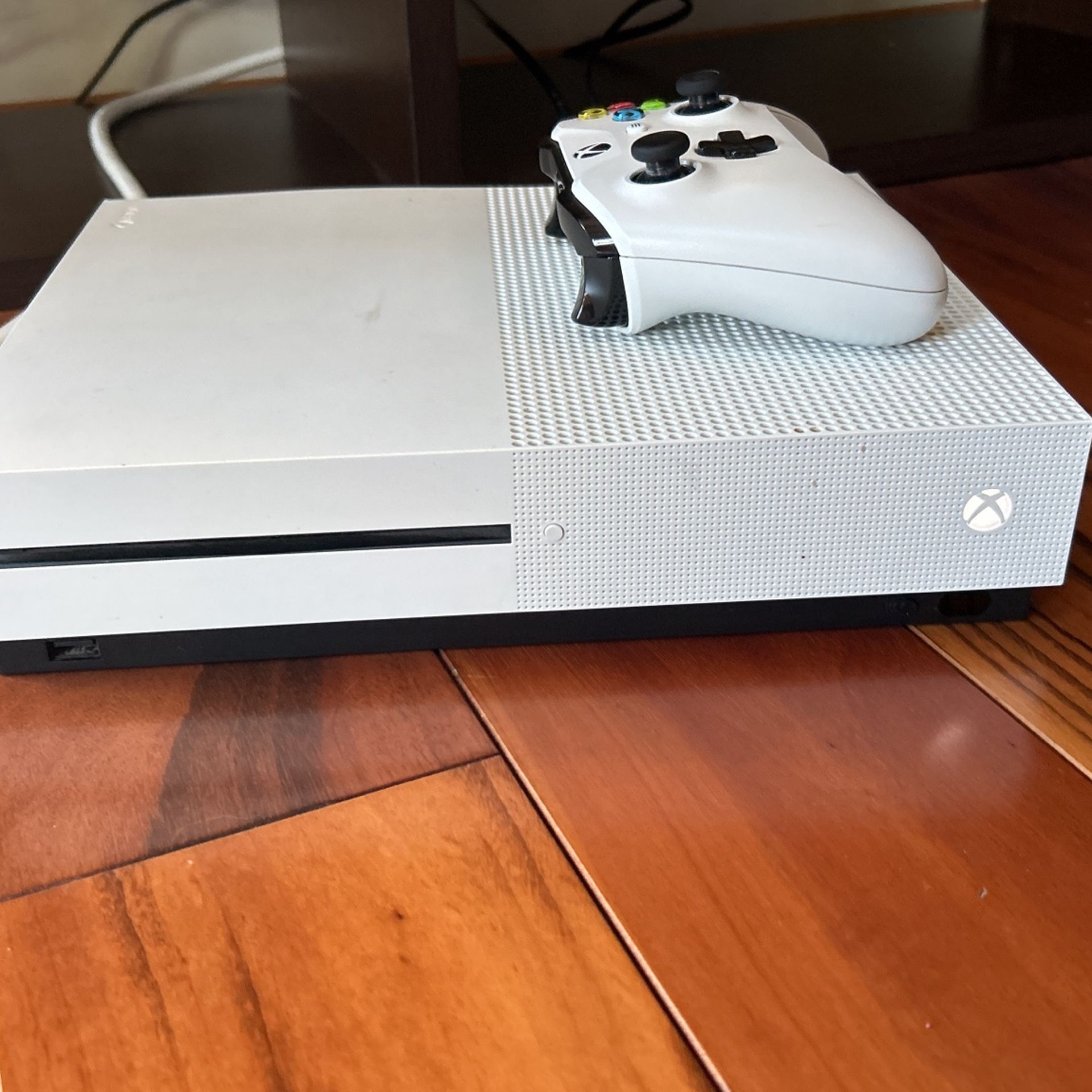 White Xbox One S - Sorry, holding for now