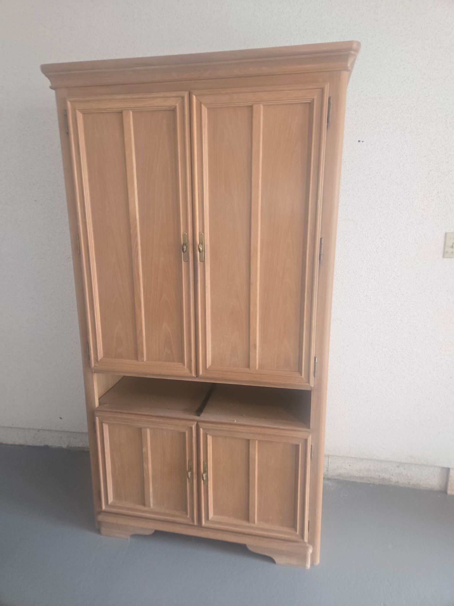 Tv Cabinet