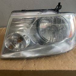 2004-2008 Ford F150 Left Headlight 