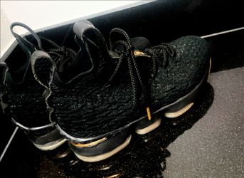 LEBRON 15 BLACK & GOLD