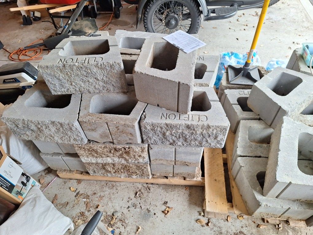 Retaining wall blocks Clifton Quarry Grey Straight 8 x 18