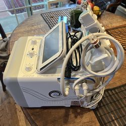 Hydra Aqua Facial Machine